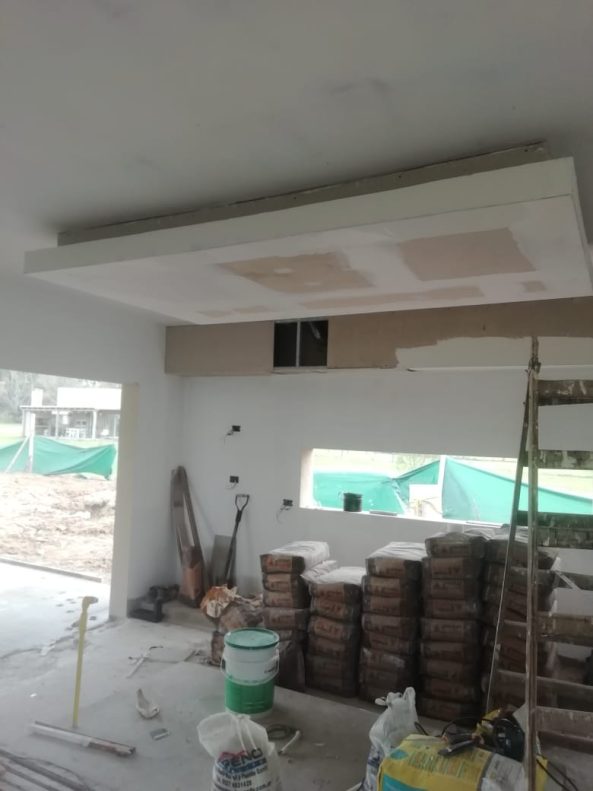 Trabajos de albañilería, pintura, revestimientos, colocación de cerámica y durlock